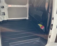 Zunanja slika - Ford Tourneo - Custom Kombi TREND AWD 160 kW 217 KM bat. 71.4KWH - 11 - Predogledna slika