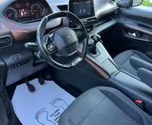 Notranja slika - Peugeot Rifter - GT LINE 1.5 BLUEHDI 130 LED-KAM-ODLIČEN - 12 - Predogledna slika