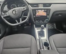 Notranja slika - Škoda Octavia - Combi 1.6 TDI  1.LASTNIK  SLO SAMO 92000KM... - 10 - Predogledna slika