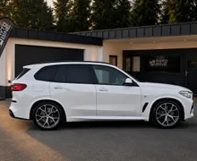 Notranja slika - BMW serija X5: - XDRIVE 3.0D•ZRAČNO•PANO•LASER•21COL•ICONIC GLOW... - 7 - Predogledna slika