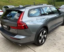 Zunanja slika - Volvo V60 Cross Country - B4D AWD AUT 1.LASTNIK LED VIRUTAL NAVI PDC - 4 - Predogledna slika