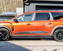 Zunanja slika - Dacia Jogger - 1.0 ECO-G 100 EXTREME 7 SEDEŽEV - 2 - Predogledna slika