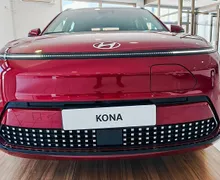 Zunanja slika - Hyundai Kona - EV 48.4kWh PREMIUM-AKT.T-TOPL.ČR-AMBIENT-LED-VIDEO - 2 - Predogledna slika