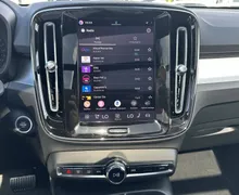 Notranja slika - Volvo XC40 - B4P Ultra Black Edition Avt. - 16 - Predogledna slika