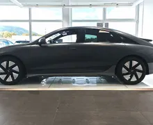 Zunanja slika - Hyundai Ioniq 6 - BEV 77KWH IMPRESSION-MAT-AKT.T.-HEAD UP-V2L-VIDEO - 3 - Predogledna slika