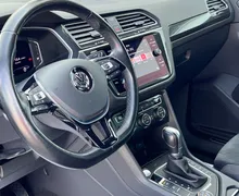 Notranja slika - Volkswagen Tiguan - 2.0 TDI R-Line+4MOTION+ACC+4MOTION+KLJUKA+KAMERA.. - 10 - Predogledna slika