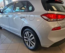 Zunanja slika - Hyundai i30 - 1.6 CRDi 110 Style-1.LASTNIK-SLO-LED-KAMERA-PDC- - 3 - Predogledna slika
