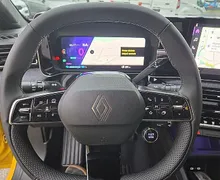 Zunanja slika - Renault 5 E-Tech Electric - Techno EV40 + Paket Zima Udobje-Vožnja Parkiran - 11 - Predogledna slika