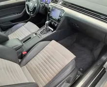 Notranja slika - Volkswagen Passat - 2.0TDI-DSG-VIRTUAL-HIGHLINE-KAMERA-ACC-17COL-2XLED - 9 - Predogledna slika
