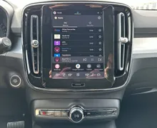 Notranja slika - Volvo XC40 - B3P Plus Dark Avt - 16 - Predogledna slika