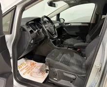 Notranja slika - VW Touran - 2.0 TDI-DSG-FULL LED-ACC-H-LINE-MASAŽA-NAVI-PDC... - 8 - Predogledna slika