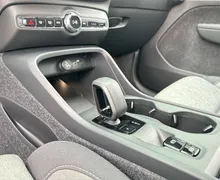 Notranja slika - Volvo XC40 - B3 P Core AT DCT 3 leta garancije + 3 servisi... - 19 - Predogledna slika