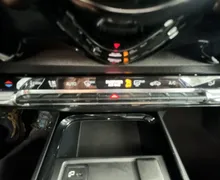 Notranja slika - Mercedes-Benz GLB-Razred - GLB 200 d 4MATIC Avt.NEMŠKI.KAMERA.PANORAMA.NAVI - 16 - Predogledna slika