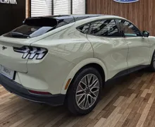 Zunanja slika - Ford Mustang Mach-e - PREMIUM 88kWh 276PS RWD-NA ZALOGI - 4 - Predogledna slika