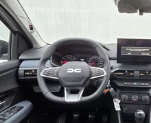Zunanja slika - Dacia Sandero - Stepway ExpressionTCe110 novi model+4 leta servis - 10 - Predogledna slika