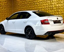 Notranja slika - Škoda Octavia - RS 2.0 TDI AUT.-KAMERA-F1-NAVI-CANTON - 7 - Predogledna slika
