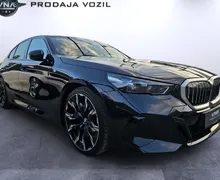Zunanja slika - BMW serija 5: - 520d Avt. |M-OPTIC|VIRTUAL|AMBIENT|EL-SED|ALU19| - 3 - Predogledna slika