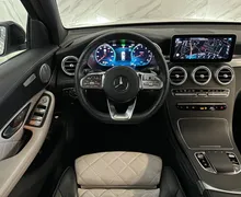 Notranja slika - Mercedes-Benz GLC coupe - 200 4MATIC|AMG|Virtual|Designo|Kamera|Burmester| - 9 - Predogledna slika