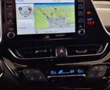 Zunanja slika - Toyota C-HR - Hybrid 2.0 GR Sport •ALCANTARA•FULL LED•SLO• - 17 - Predogledna slika
