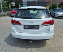 Notranja slika - Opel Astra - Tourer 1.6 CDTI  Innovation 1.LASTNIK SLO NAVI L.. - 7 - Predogledna slika
