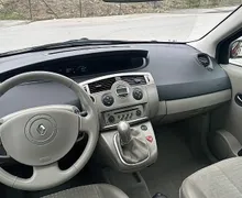 Zunanja slika - Renault Scénic - Scenic Privilege Confort 1.6 16v SAMO 132766KM PANORAMA.. - 8 - Predogledna slika