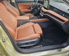 Notranja slika - Škoda Superb - Combi 4x4 2.0 TDI L K DSG CANTON HLAJENJE SED. 3.. - 10 - Predogledna slika