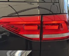Zunanja slika - Volkswagen Touran - 1.5 TSI DSG Family -vl.kljuka - 7sedežev - webasto - 6 - Predogledna slika