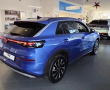 Zunanja slika - Volkswagen T-Roc - 1.5 eTSI Life DSG 110  150 - 5 - Predogledna slika