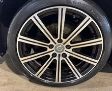 Zunanja slika - Volvo V60 - D3 Momentum-XENON-PDC-NAVI - 9 - Predogledna slika