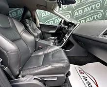 Zunanja slika - Volvo XC60 - D4 R-Design Momentum+133KW+ALU+XENON+USNJE+UGODNO - 10 - Predogledna slika