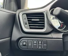 Notranja slika - KIA Ceed - 1.0 T-GDi LX Champion+ ISG. M T - 13 - Predogledna slika