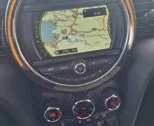 Notranja slika - MINI Cooper - 1.5 SAMO 66.000km - 9 - Predogledna slika