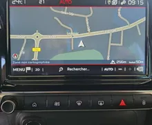 Notranja slika - Citroën C3 Aircross - 1.2 PureTech Shine 130 Avt.1LASTNIK-FUL LED-KAME.. - 12 - Predogledna slika