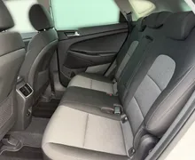 Notranja slika - Hyundai Tucson - 1.6 CRDi Style 48V Aut.-SLO-LED-PDC-Kamera-Navi - 10 - Predogledna slika