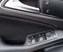 Zunanja slika - Mercedes-Benz GLA-Razred - GLA 200 d 136KM Avt.7G - KOT NOV - SERVISIRAN - - 17 - Predogledna slika