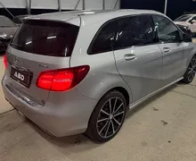 Zunanja slika - Mercedes-Benz B-Razred - B 200 d 4MATIC AMG AUT 1.LASTNIK LED KAMERA ACC - 4 - Predogledna slika