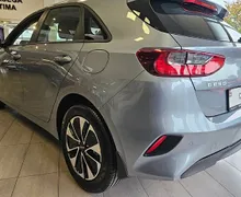 Zunanja slika - KIA Ceed - 1.0 T-GDI LX Champion+ ISG. VEČ BARV - 6 - Predogledna slika