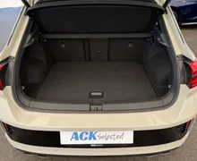 Zunanja slika - Volkswagen T-Roc - R 2.0 TSI 4MOTION DSG-MATRIX LED-EASY OPEN-KAMERA - 11 - Predogledna slika