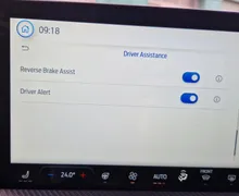 Zunanja slika - Ford Kuga - 2.5 HYBRID PHEV ST-Line CVT-SLO-LED-RADAR-NAVI-360 - 29 - Predogledna slika