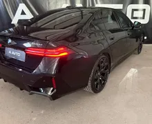 Zunanja slika - BMW Serija 5 - : 520d Avt.MSport Pro-20COL-ICONIC-KAM360-HARMAN-HUD - 6 - Predogledna slika