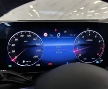 Notranja slika - Mercedes-Benz GLC-Razred - 200|4Matic|AMG|Panorama|Memory|HUD|360K|Burmester. - 11 - Predogledna slika