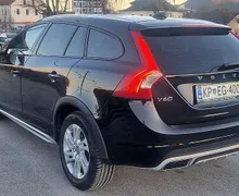Zunanja slika - Volvo V60 Cross Country - D3 + MAX ZGODOVINA + BREZ POLOGA TUDI ZA TUJCE - 4 - Predogledna slika