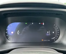 Notranja slika - Volvo XC40 - B3 P Core AT DCT 3 leta garancije + 3 servisi... - 15 - Predogledna slika