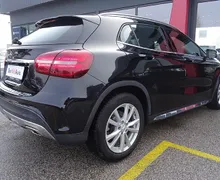 Zunanja slika - Mercedes-Benz GLA-Razred - GLA 200 7G 156KM - KOT NOV - GRETJE SEDEŽEV - - 5 - Predogledna slika