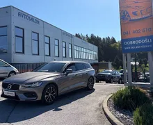 Zunanja slika - Volvo V60 - D4 Momentum Avt. ZELO LEP - 3 - Predogledna slika