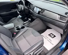 Notranja slika - KIA Niro - 1.6 PHEV+1.LAST+SLO+KAMERA+MRTVI KOT+JBL+KLJUKA - 12 - Predogledna slika