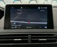 Notranja slika - Peugeot 5008 - 1.2 i•GT LINE•FUL LED•VIRTUAL•ACC•MRTVI KOTI•PDC• - 12 - Predogledna slika
