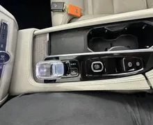 Notranja slika - Volvo V90 Cross Country - 2.0 B4 D Ultimate AWD.KAMERA.LED.PANORAMA - 14 - Predogledna slika