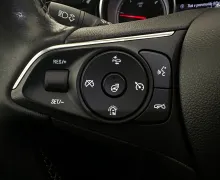 Notranja slika - Opel Insignia - 2.0 CDTI-AVT.-SLO-LED-NAVI-HEAD UP-18COL-NA OBROKE - 7 - Predogledna slika