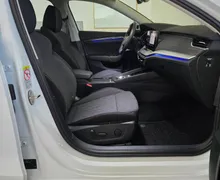Notranja slika - Škoda Octavia - Combi 2.0 TDI Style DSG - Matrix.DCC.HUD.Canton .. - 17 - Predogledna slika